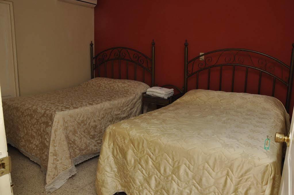Hotel Colonial Blanco Санто-Доминго Экстерьер фото